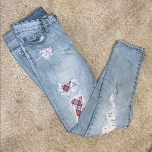 Patched skinny jeans